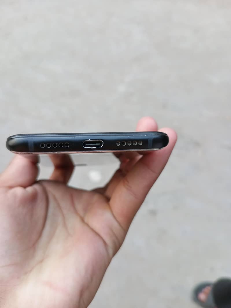 One Plus 6T 4