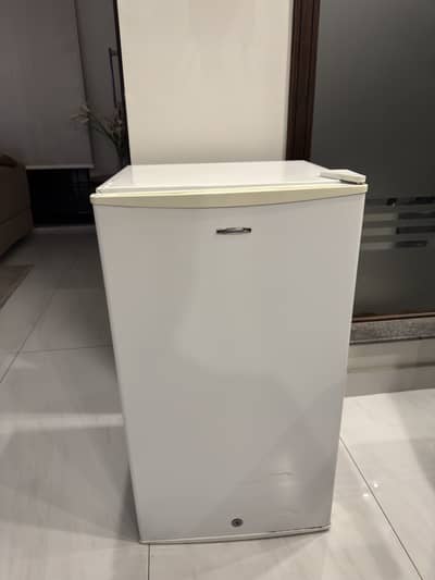 Signature Mini Fridge