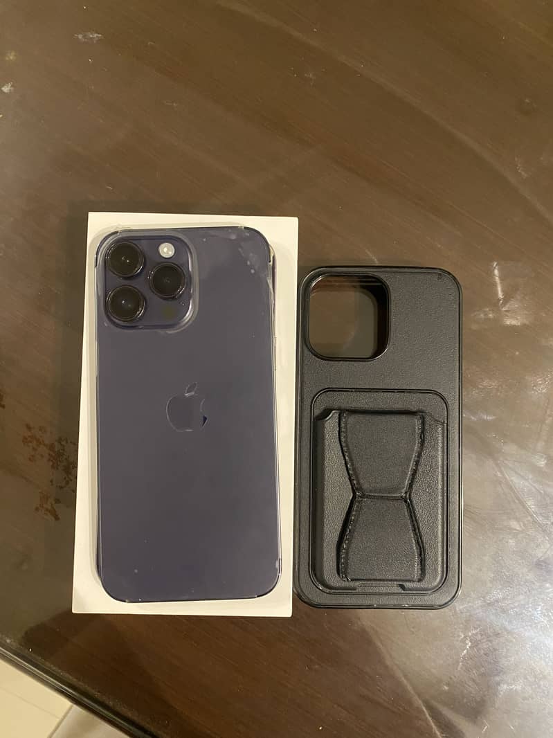 iPhone 14 Pro Max 0
