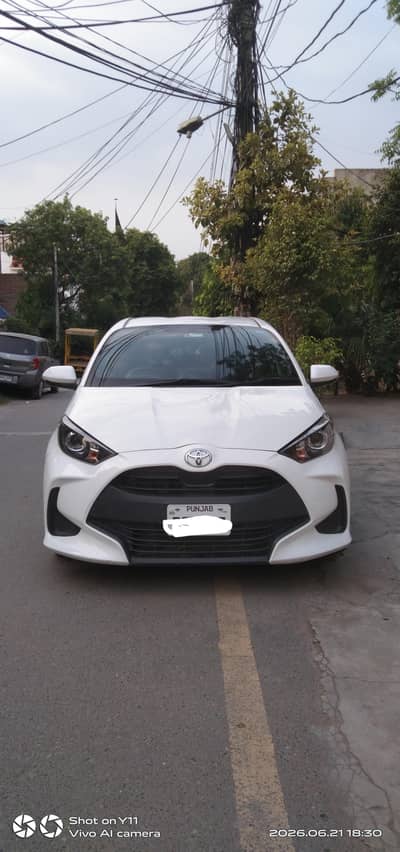 Toyota Yaris X Hatchback 21/24.