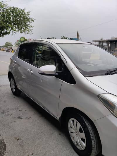 Toyota Vitz 2012