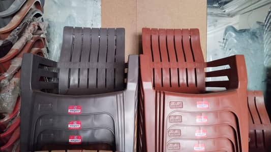 GARDEN OUTDOOR PLASTIC CHAIRS TABLE AVAILABLE FOR SALE
