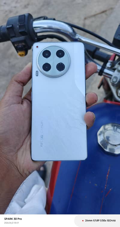 Tecno CAMON 30 8+8/256 with Complete box
