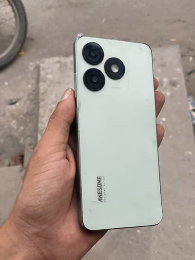 Itel A50 4/64 with box