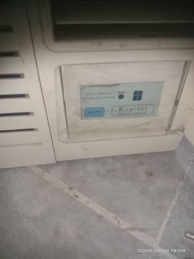 . 75 ton window ac with remot japanese