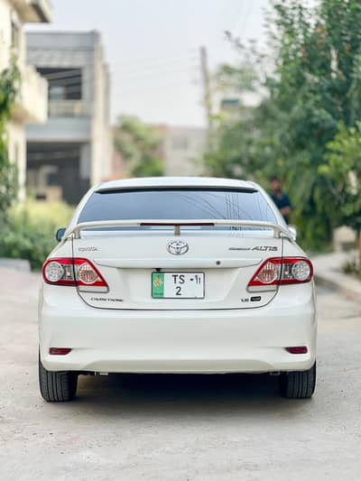 Toyota Corolla Altis 2011