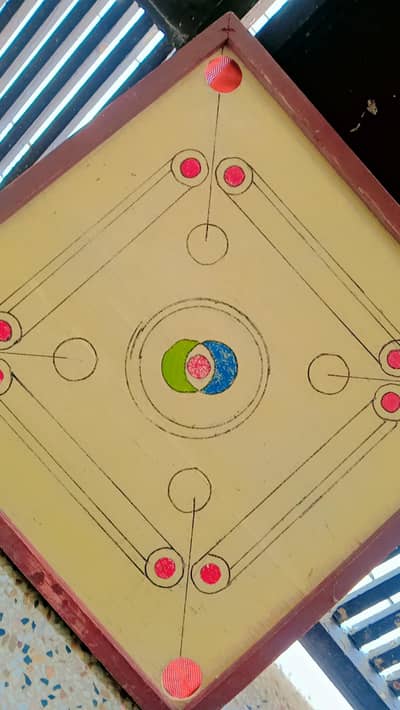 carom board