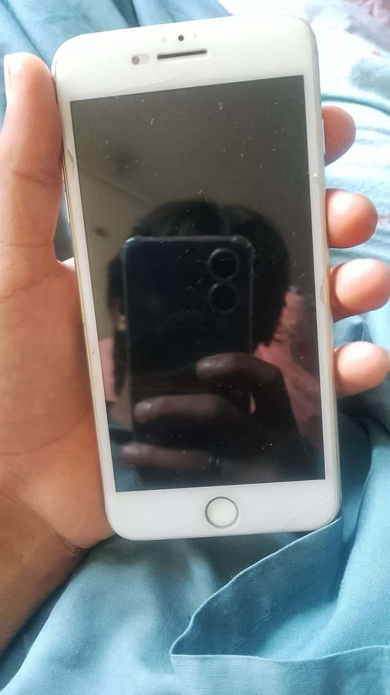 Apple iPhone 7 Plus 5