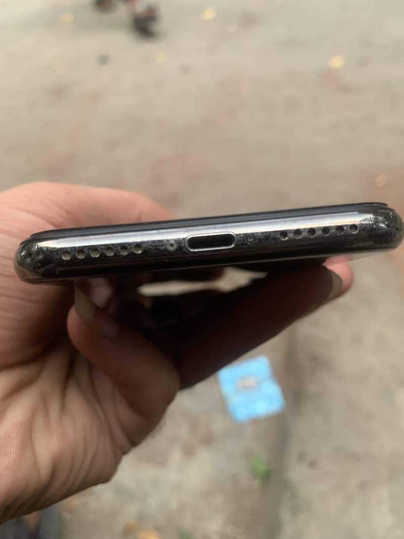 Apple iPhone X 1