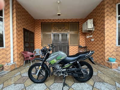 Yamaha YBR 125G 2024 Matte Grey - Islamabad Registered