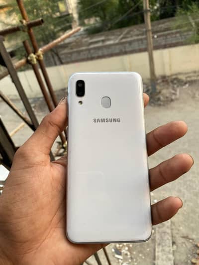 Samsung Mobile A30