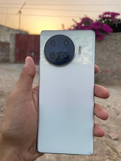Tecno Spark 20 Pro Plus 8gb ram 256gb storage with box
