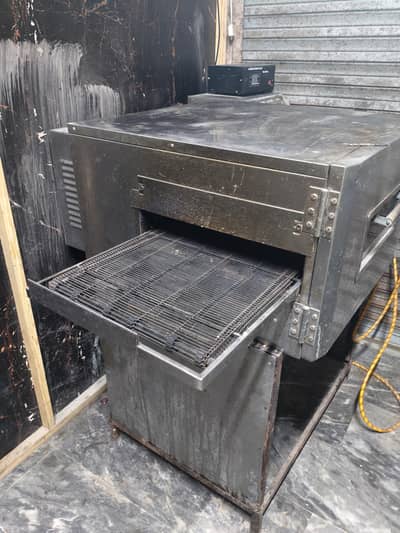pizza oven frier table mada ghondy wali mashiene