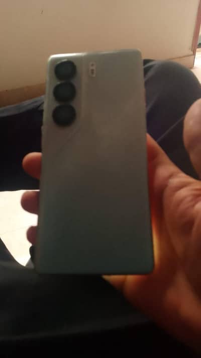Tecno CAMON 40 Pro