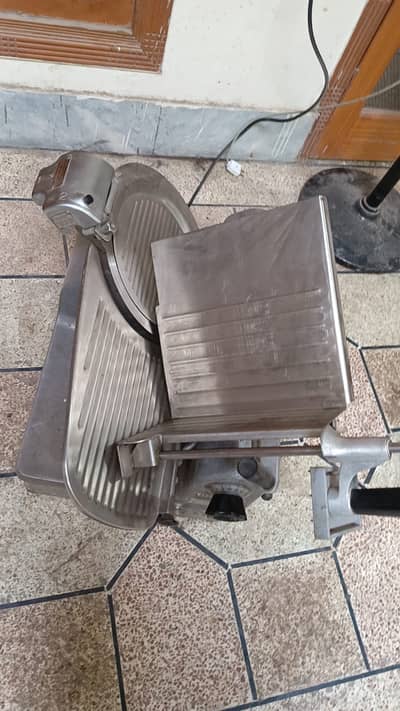 Heavy-duty commercial electric meat slicer