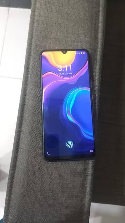 Vivo V20