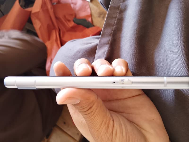 Google Pixel 7A 2