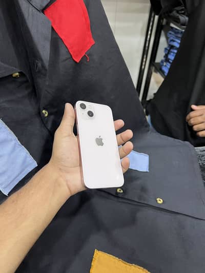 Apple iPhone 13