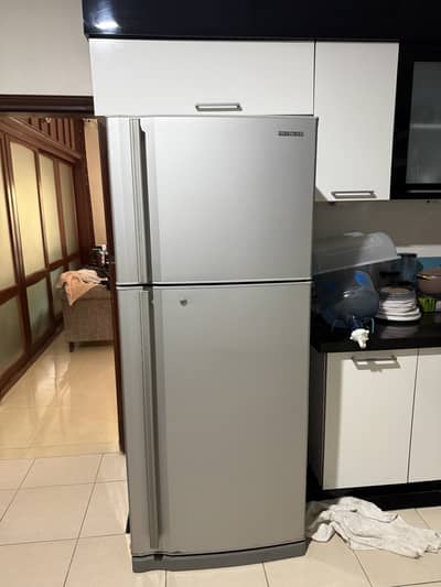 Hitachi Fridge and Freezer
