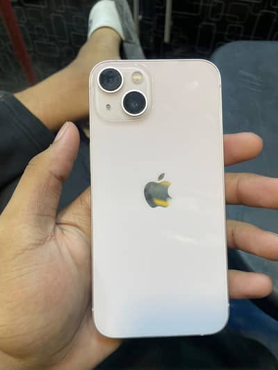 Apple iPhone 13