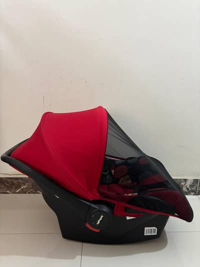 Bambies car seat and carry cot for sale