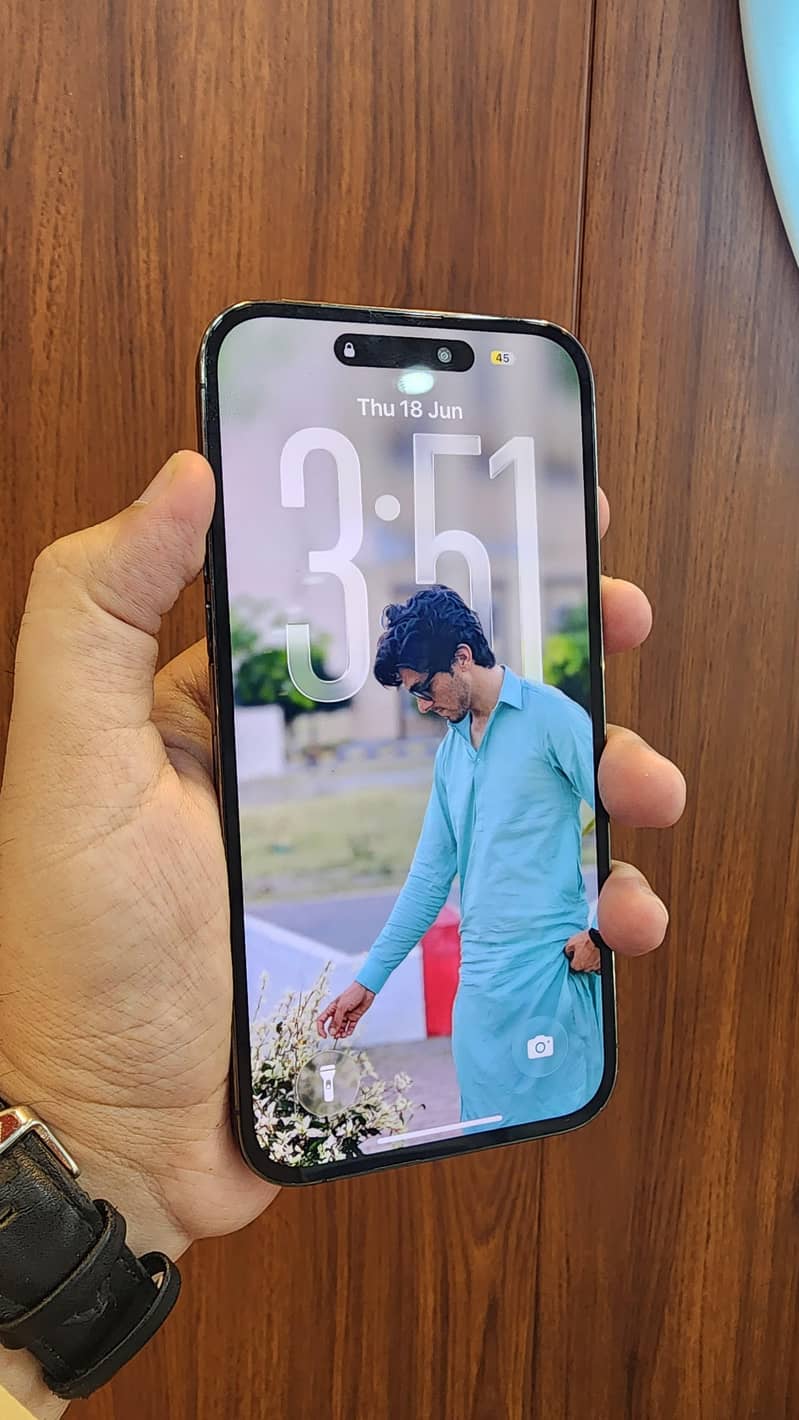Apple iPhone 14 Pro Max 4