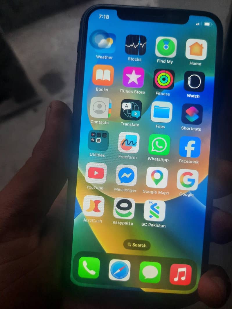 Apple iPhone X 0