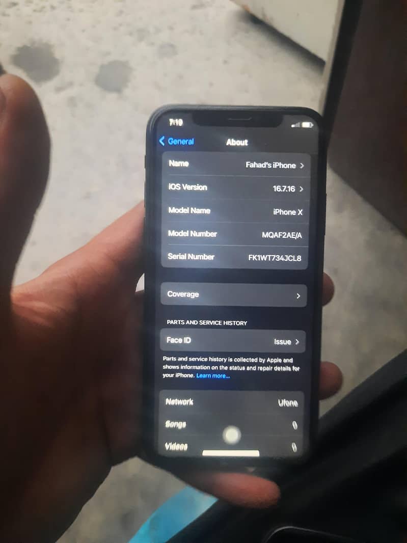 Apple iPhone X 4