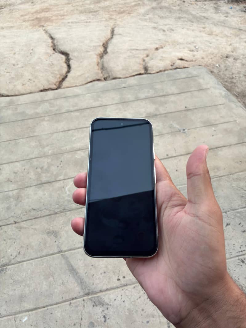 Google Pixel 8a 3