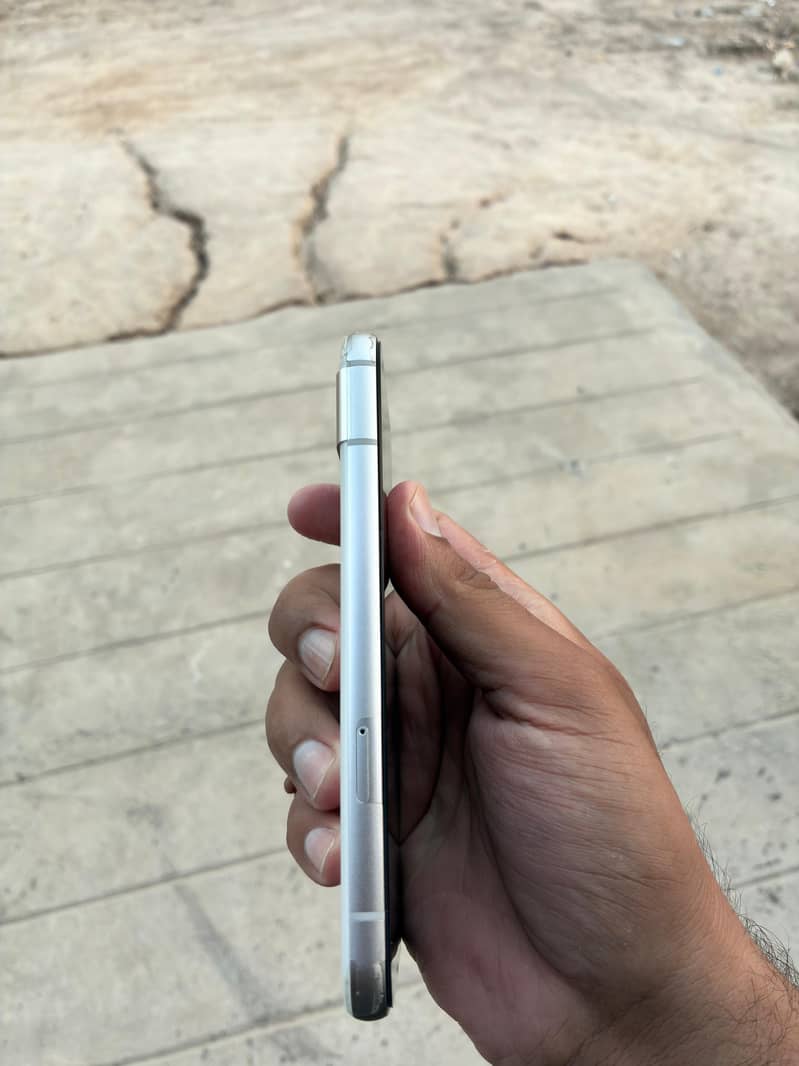 Google Pixel 8a 4
