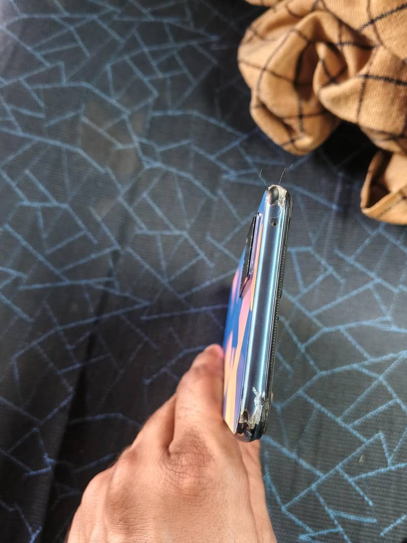 Vivo V21e 6