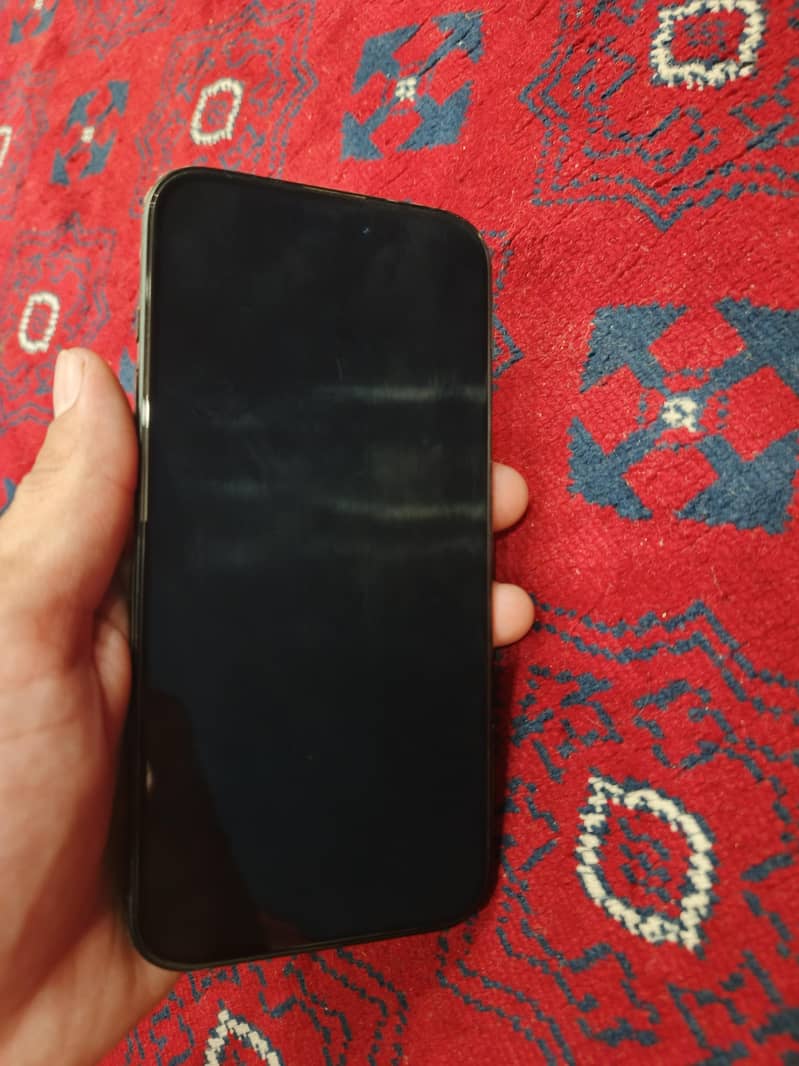 Apple iPhone 16 Plus 1
