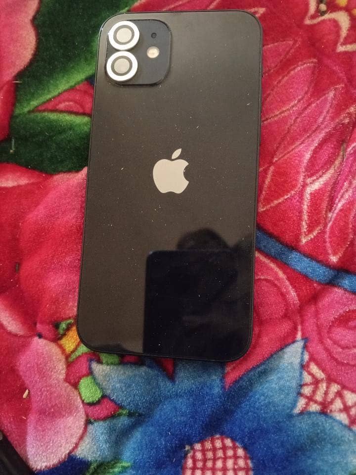 Apple iPhone 12 3