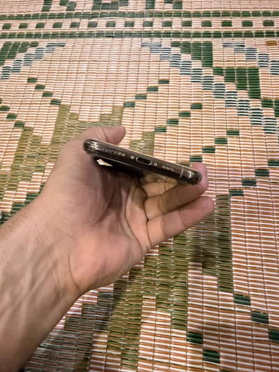 Apple iPhone XS