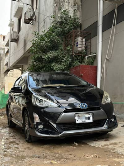 TOYOTA AQUA X URBAN 2015/2019 B2B original