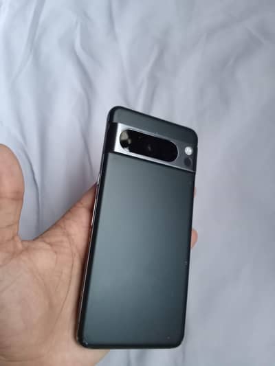 Google Pixel 8 Pro