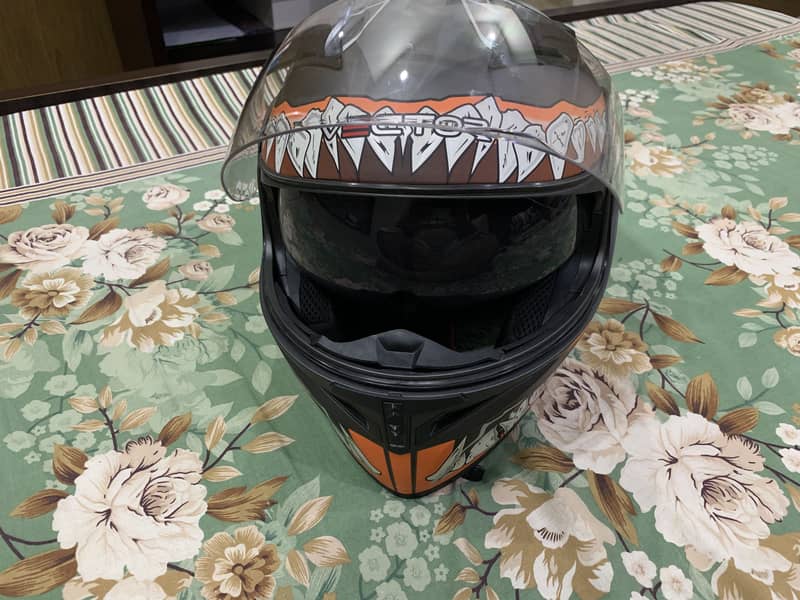 Helmet vector 3