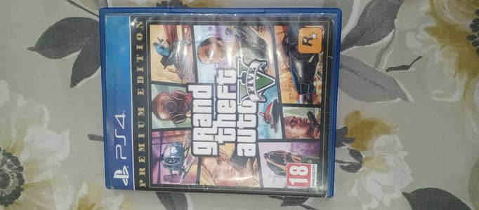 Grand Theft Auto V (GTA 5) PS4 Region 2 Disc | 9/10 | Map included