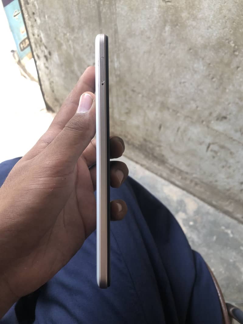 Tecno Camon 18 5
