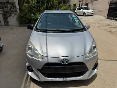 Toyota Aqua 2015