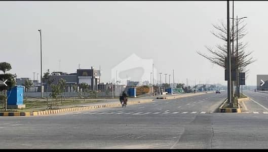 1KANAL PAIR PLOT MAIN BLVD 120ft road