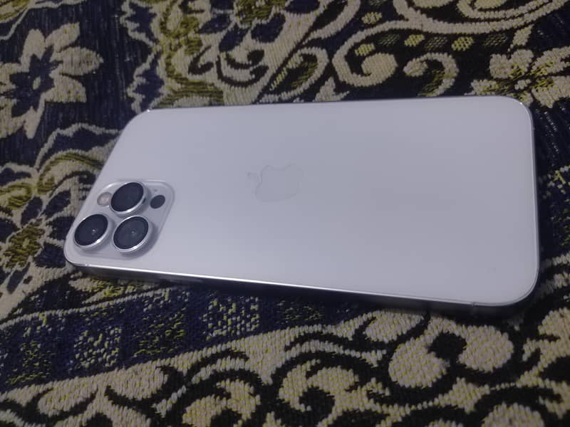iphone 12pro Max 0