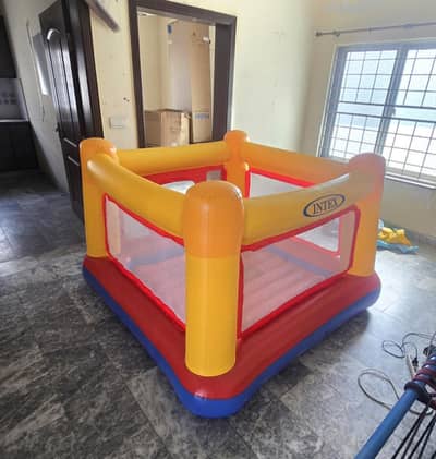 Intex Playhouse Jump-o-lene Castle