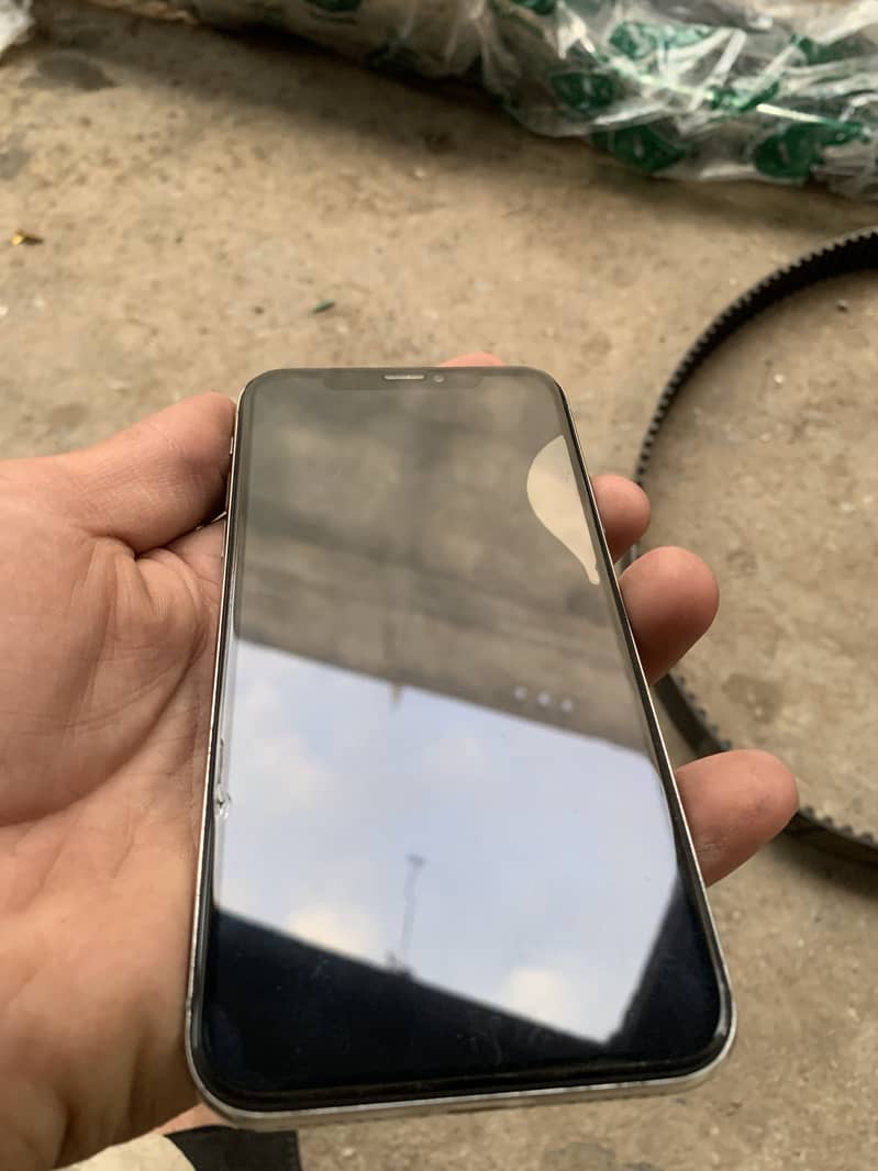 Apple iPhone X 3