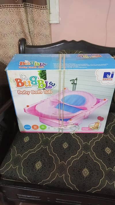 bath tub box pack in new condition