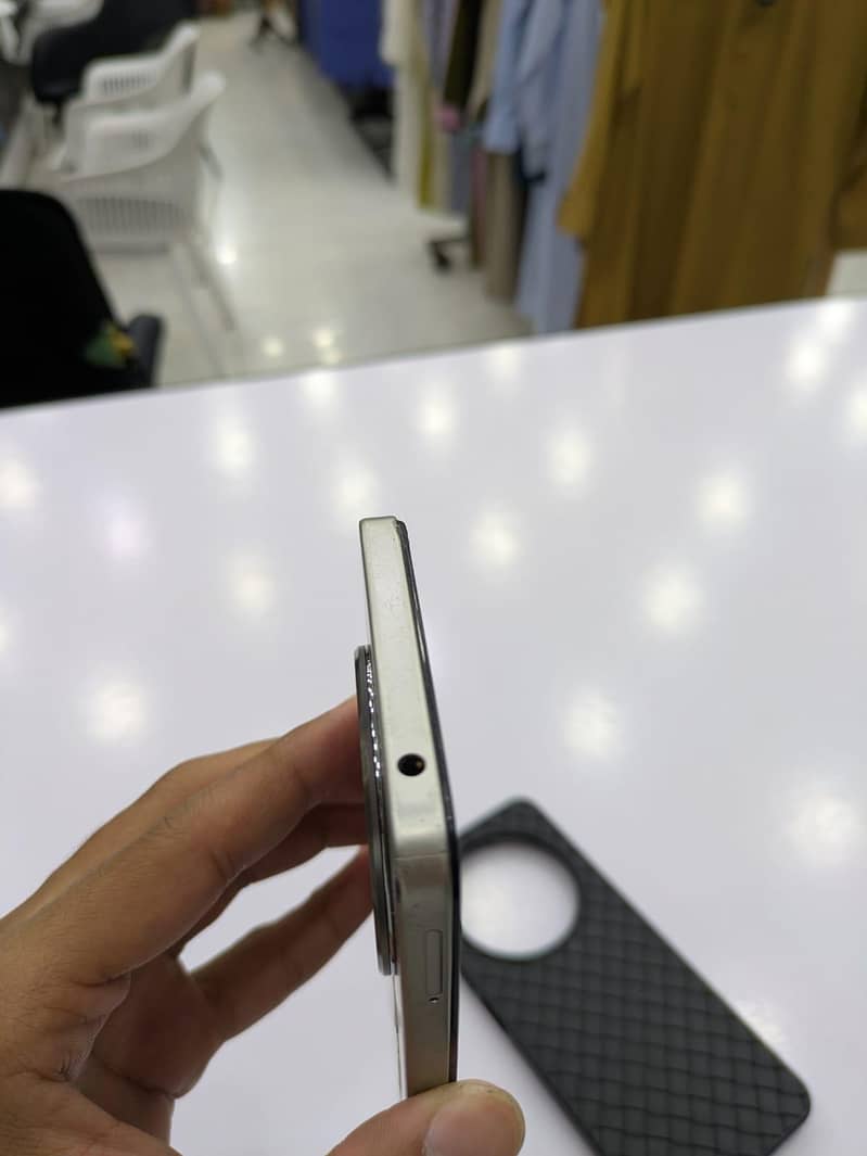 Xiaomi POCO C75 3