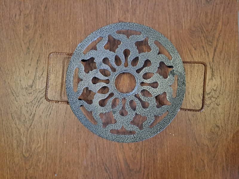 Serving Dish Holders/Stands 4
