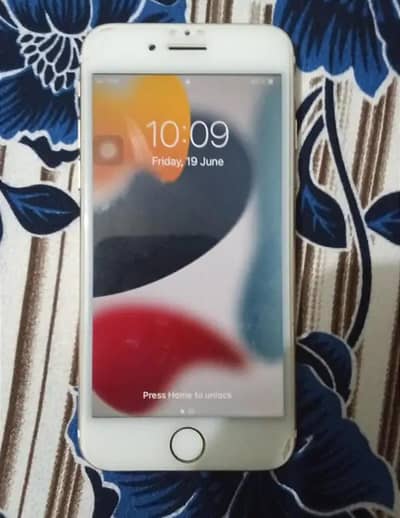 Apple iPhone 7 ha argent sall Karna ha Kisi na Lana ho to rabta karen