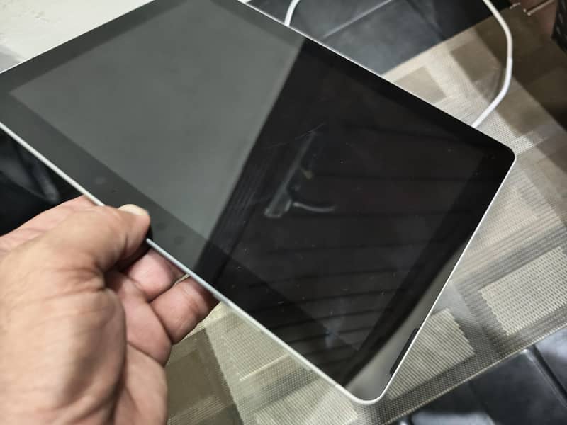 Microsoft Surface Duo 1