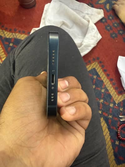 iPhone 13 128GB Midnight – 99% Battery Health –